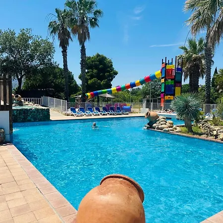مكان تخييم De Pujol Greenchalets Sur أرجيليه- سور- مير