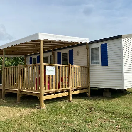 De Pujol Greenchalets Sur